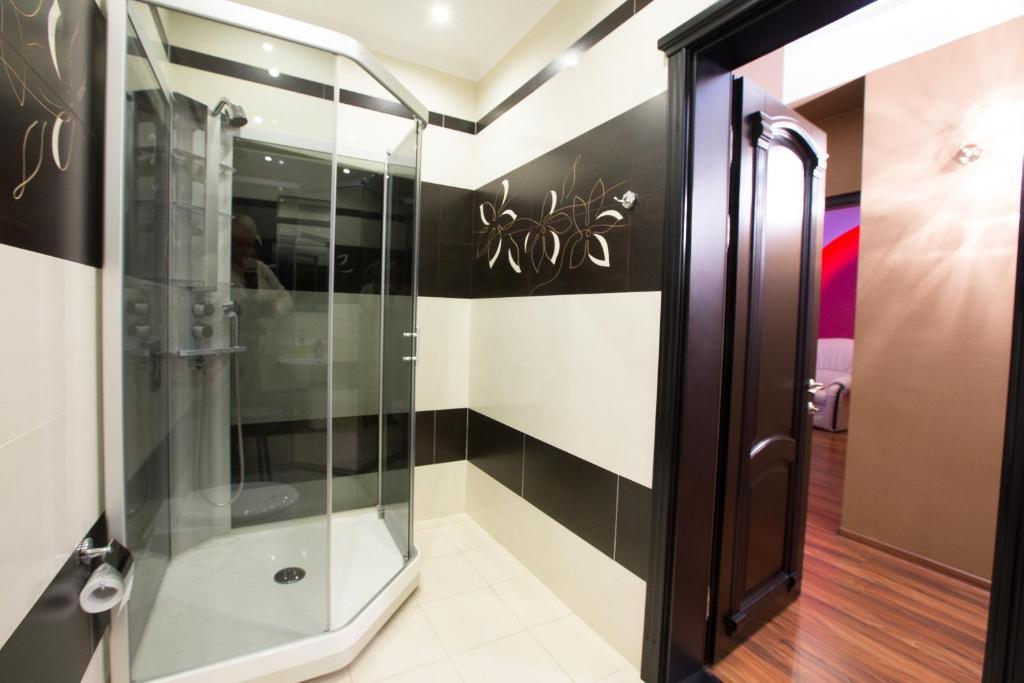 Hotel Royal à Zaporizhia Extérieur photo