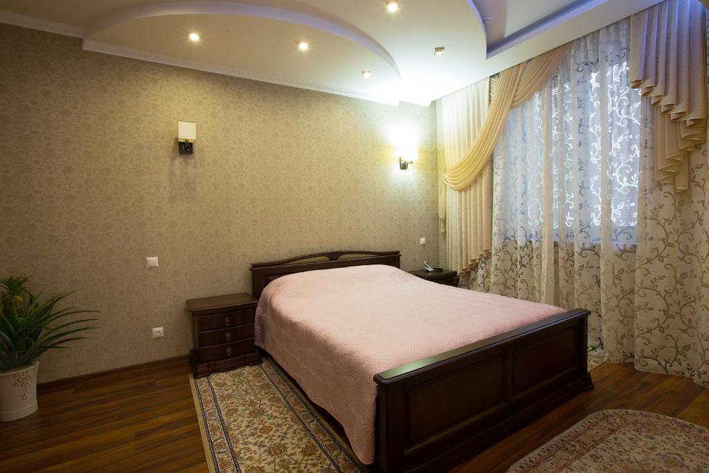 Hotel Royal à Zaporizhia Extérieur photo